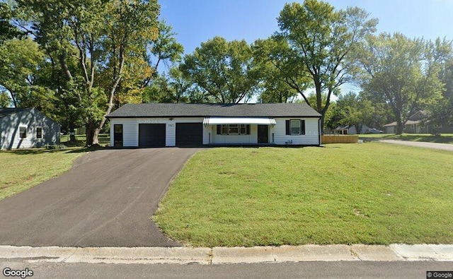 13315 10th St, Grandview, MO 64030 - photo 1