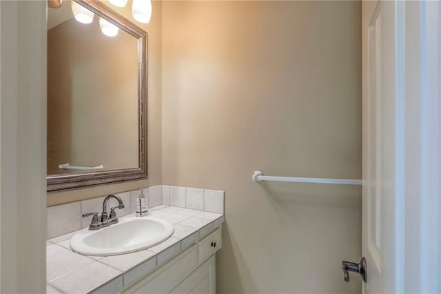 6104 W 127th Ter, Overland Park, KS 66209 - bathroom with vanity