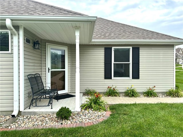 4705 N Creek Wood Dr, Saint Joseph, MO 64507 - photo 2
