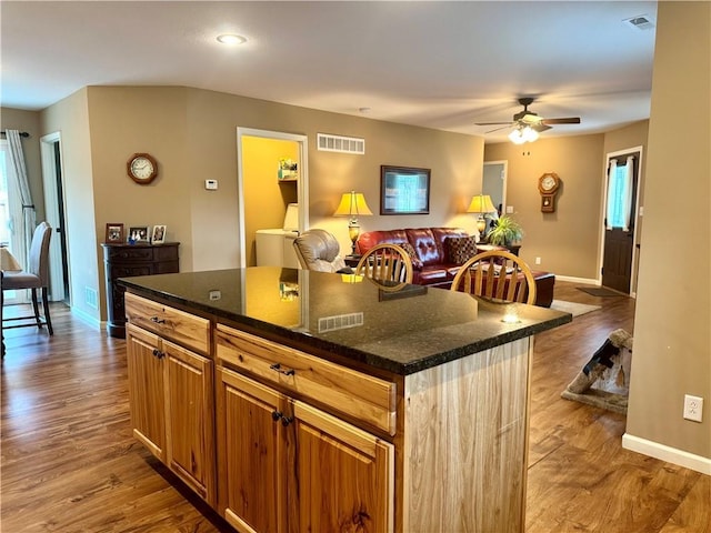 4705 N Creek Wood Dr, Saint Joseph, MO 64507 - photo 9