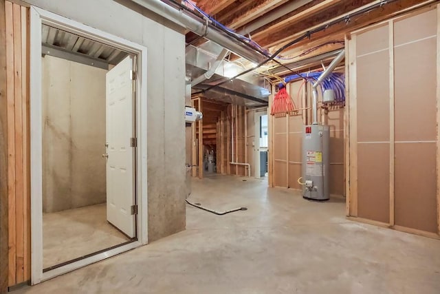 24793 W 98th St, Lenexa, KS 66227 - unfinished below grade area with water heater