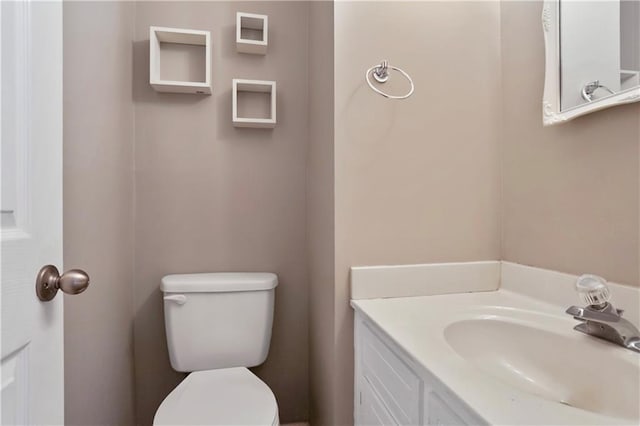 6773 N Askew Cir, Gladstone, MO 64119 - bathroom with toilet and vanity