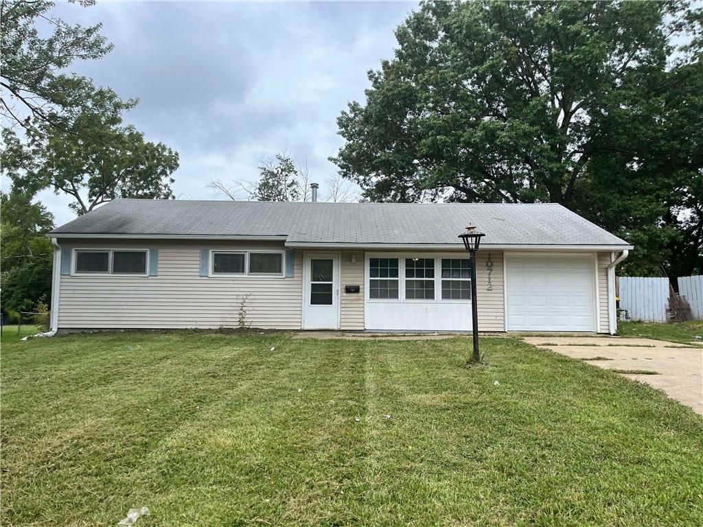10712 Cambridge Ave, Kansas City, MO 64134 - photo 1