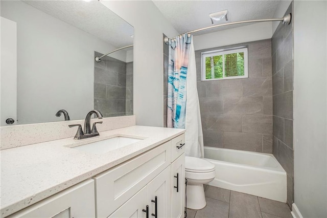 504 W 5th Ct, Peculiar, MO 64078 - full bath featuring vanity, toilet, tile patterned flooring, shower / bathtub combination with curtain, and a textured ceiling