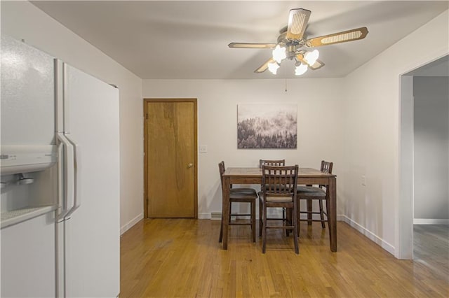 4511 NE 45th St, Kansas City, MO 64117 - dining space with light wood-type flooring and a ceiling fan