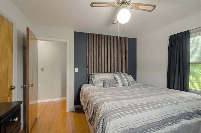 4511 NE 45th St, Kansas City, MO 64117 - bedroom featuring light wood-type flooring and a ceiling fan