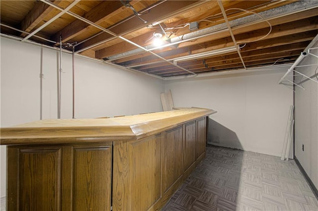 4511 NE 45th St, Kansas City, MO 64117 - finished below grade area featuring a bar