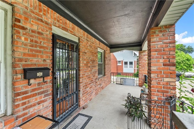 808 N River Blvd, Independence, MO 64050 - view of porch