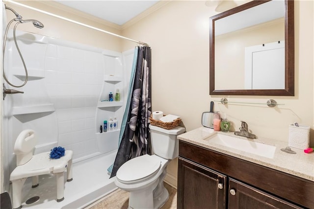 808 N River Blvd, Independence, MO 64050 - bathroom featuring toilet, crown molding, vanity, and a shower with shower curtain