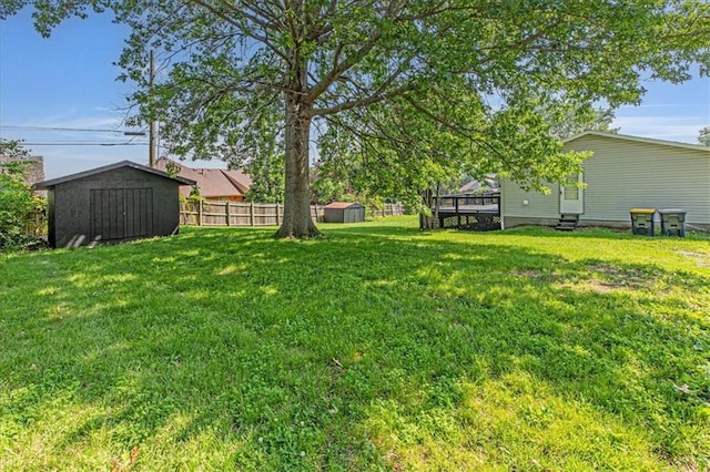 7314 NW 84th Ter, Kansas City, MO 64153 - view of yard featuring entry steps