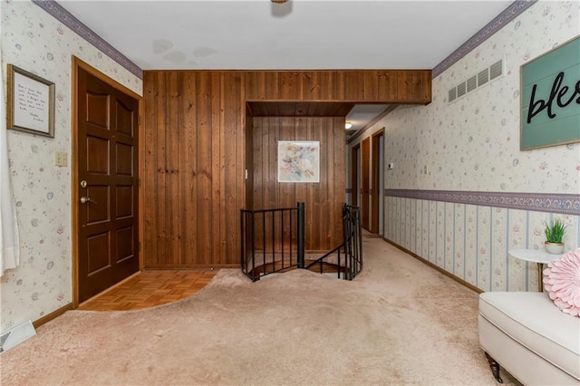 13408 Winchester Ave, Grandview, MO 64030 - entrance foyer with wallpapered walls and baseboards
