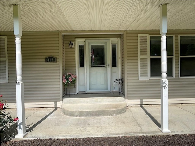 31821 159th St, Leavenworth, KS 66048 - property entrance with covered porch