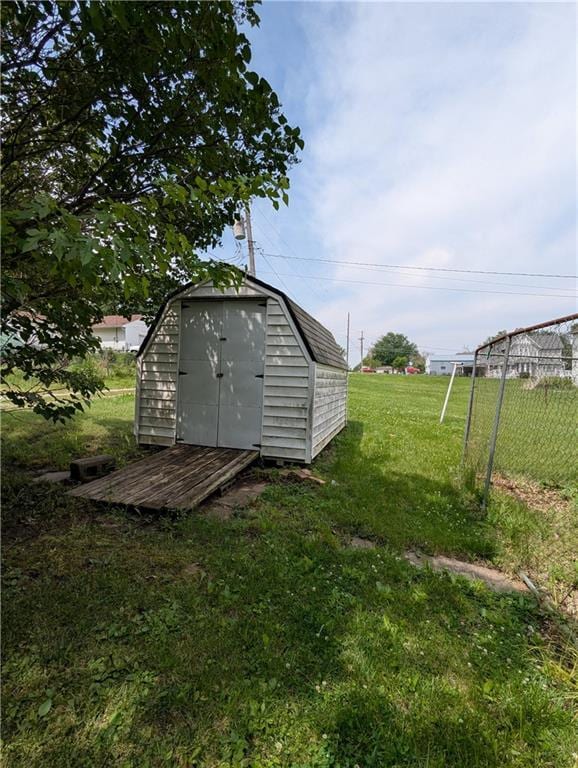 225 E 11th St, Horton, KS 66439 - view of shed