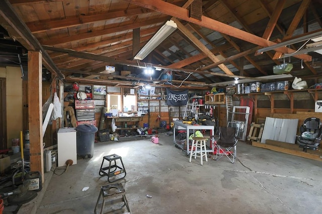300 Brown Ave, Osawatomie, KS 66064 - garage with a workshop area