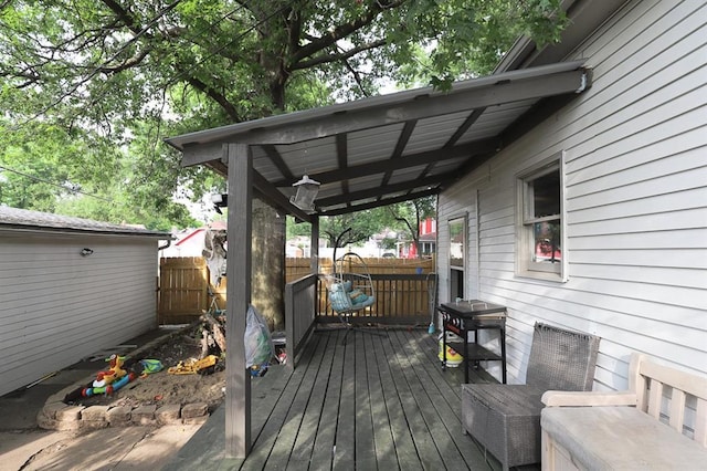 300 Brown Ave, Osawatomie, KS 66064 - view of deck