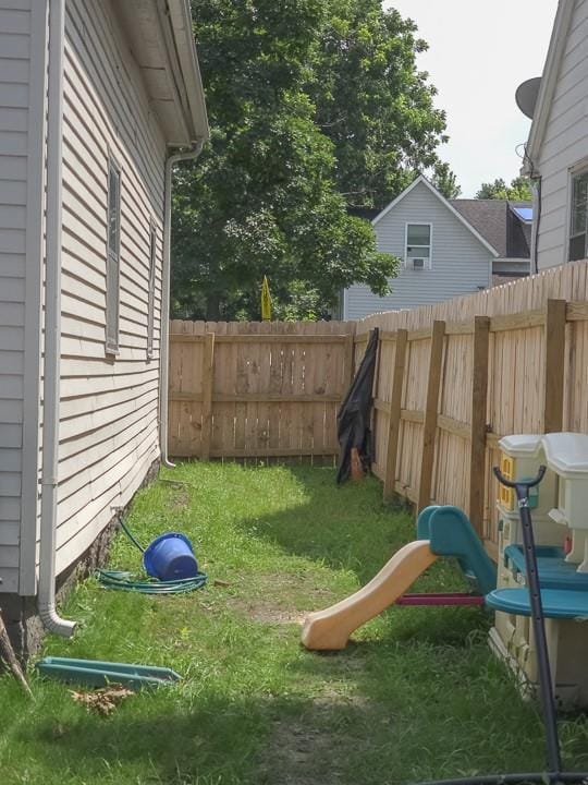300 Brown Ave, Osawatomie, KS 66064 - view of jungle gym