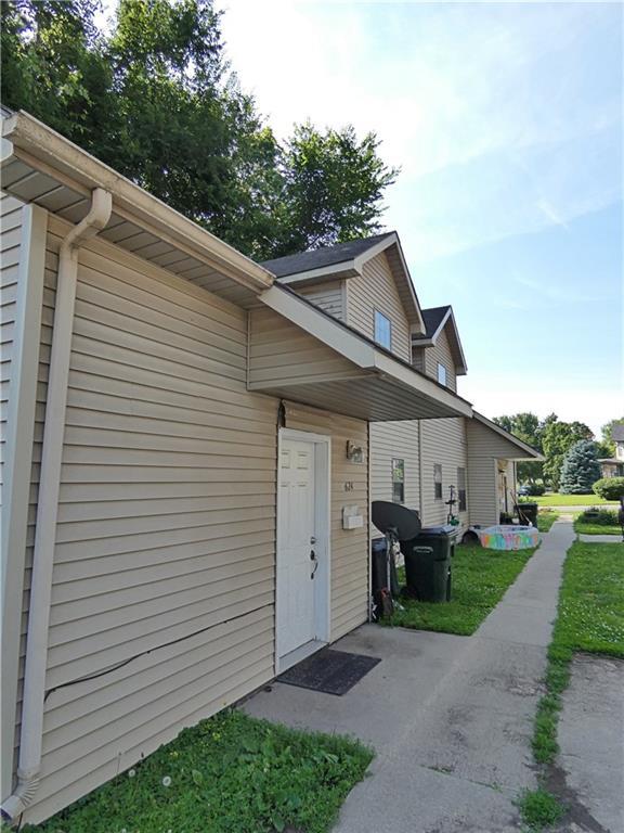 624 Spruce St, Leavenworth, KS 66048 - photo 1