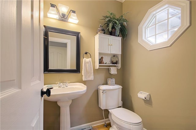 18765 S Alden St, Olathe, KS 66062 - half bath featuring toilet and baseboards