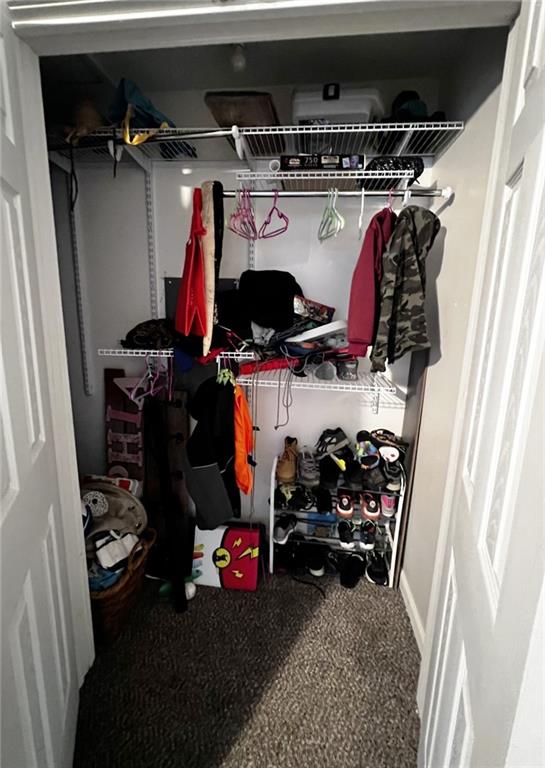 414 S 3rd St, Humboldt, KS 66748 - view of closet