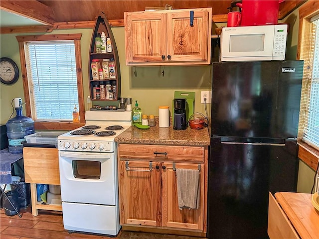 14 Shady Ln, Linn Valley, KS 66040