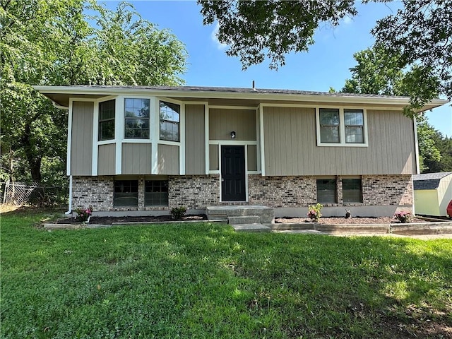 113 SE 250th Rd, Warrensburg, MO 64093 - split foyer home with brick siding