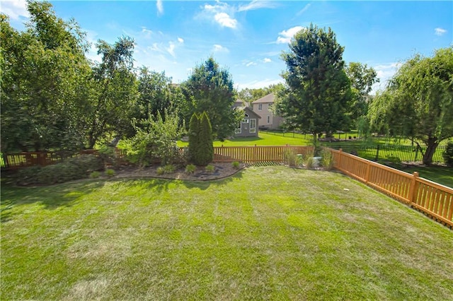 16321 Nieman Rd, Overland Park, KS 66062 - view of fenced backyard