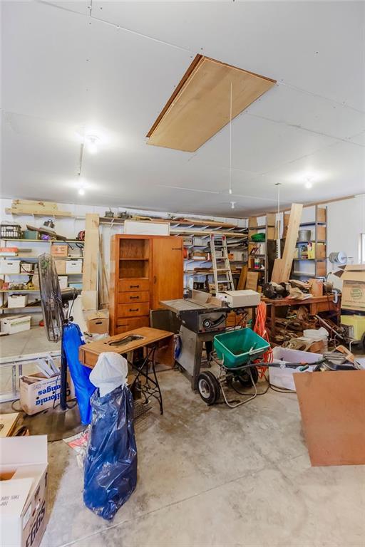 1310 N Leeview Cir, Olathe, KS 66061 - view of garage