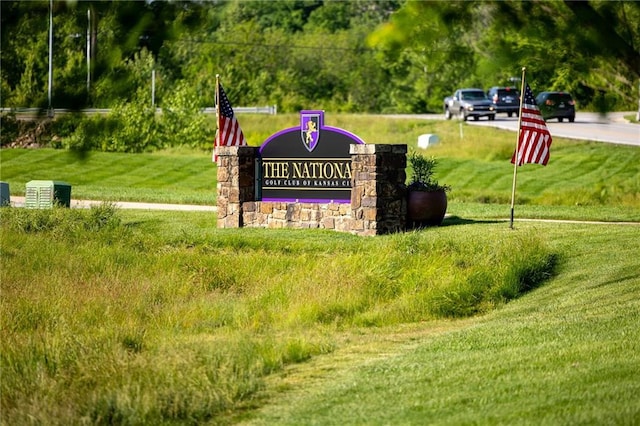 6501 N National Dr, Parkville, MO 64152 - community / neighborhood sign with a yard