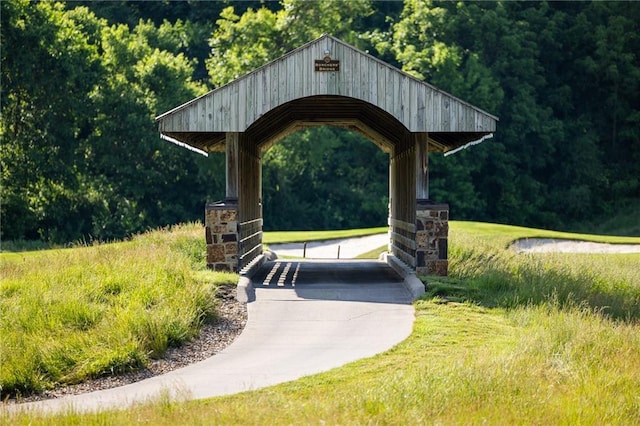 6501 N National Dr, Parkville, MO 64152 - view of home's community with a view of trees