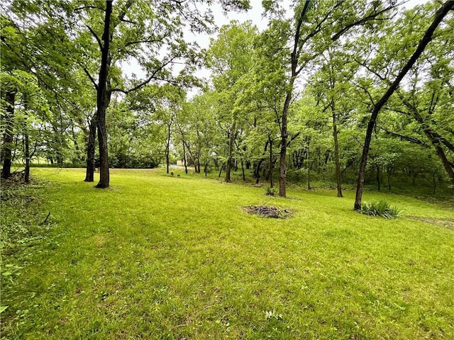 125 Rock Hill Rd, Lacygne, KS 66040