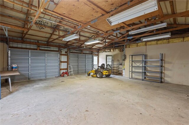 25549 Chieftain Rd, Lawrence, KS 66044 - view of garage