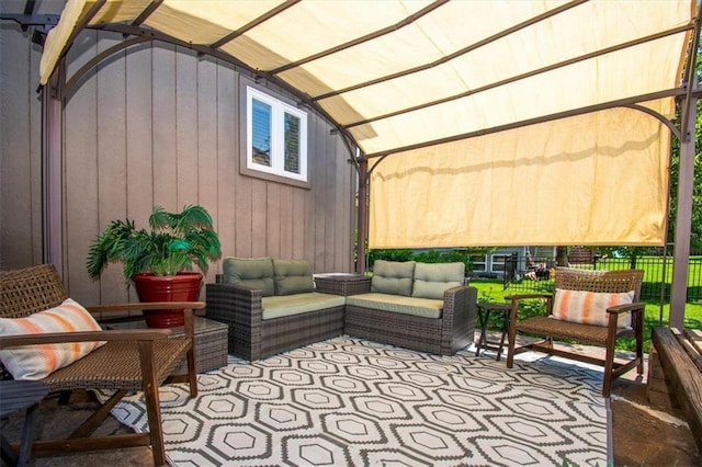 600 SW Gentry Ln, Lees Summit, MO 64081 - view of patio / terrace featuring an outdoor living space