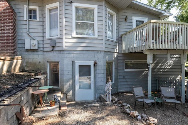 421 N Nettleton Ave, Bonner Springs, KS 66012 - rear view of house featuring a balcony