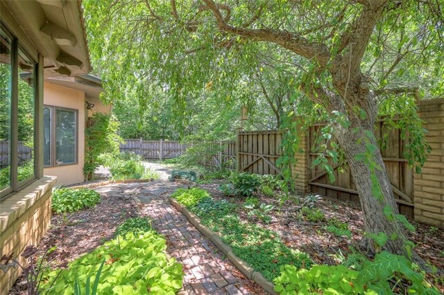 843 N 1500th Rd, Lawrence, KS 66049 - photo 44