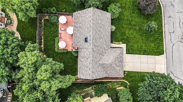 8206 Parkhill Cir, Lenexa, KS 66215 - bird's eye view