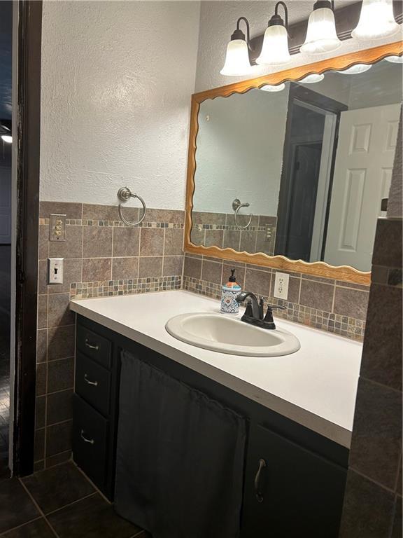 1708 S Broadway St, Leavenworth, KS 66048 - photo 12