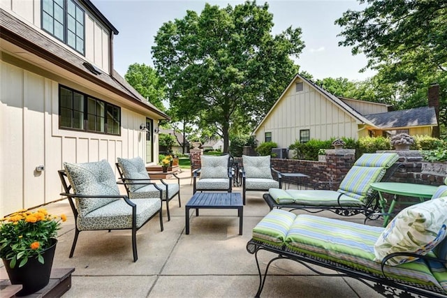 8311 Wenonga Rd, Leawood, KS 66206 - view of patio featuring an outdoor hangout area