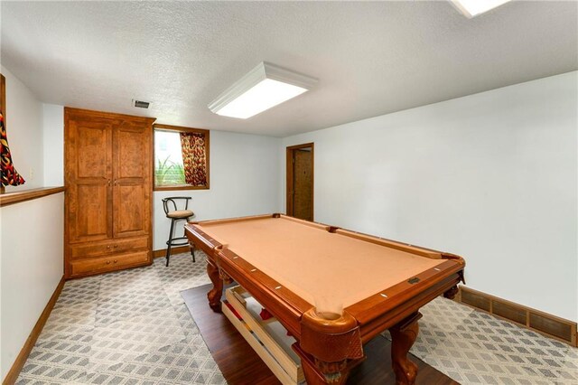 4820 Stearns Ln, Shawnee, KS 66203 - rec room featuring a textured ceiling and billiards