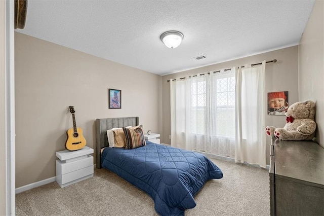 1420 SW Cornwall Rd, Lees Summit, MO 64083 - bedroom with carpet and a textured ceiling