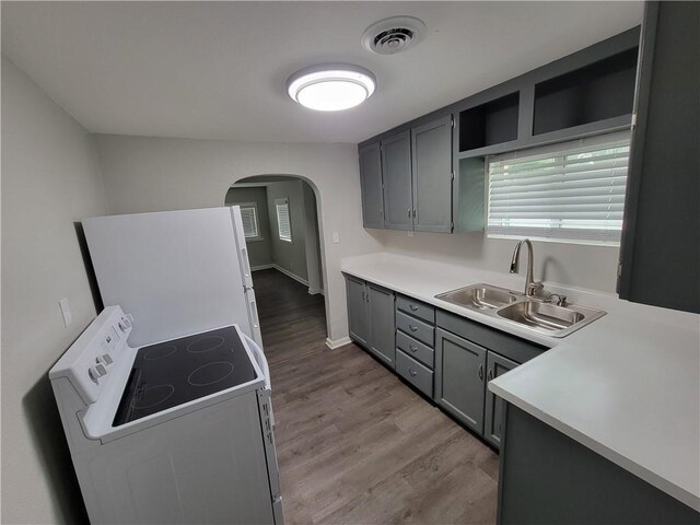 604 NE Douglas St, Lees Summit, MO 64063 - photo 9