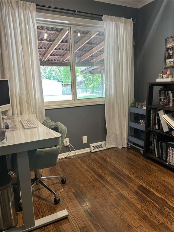 241 E S St, Peculiar, MO 64078 - office space with wood finished floors and ornamental molding
