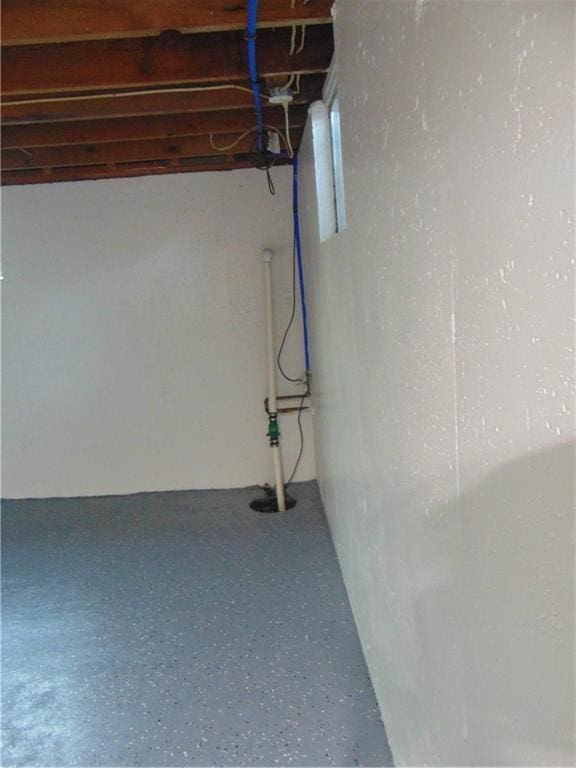241 E S St, Peculiar, MO 64078 - view of unfinished below grade area