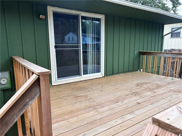409 N Geronimo Dr, Independence, MO 64056 - view of wooden terrace