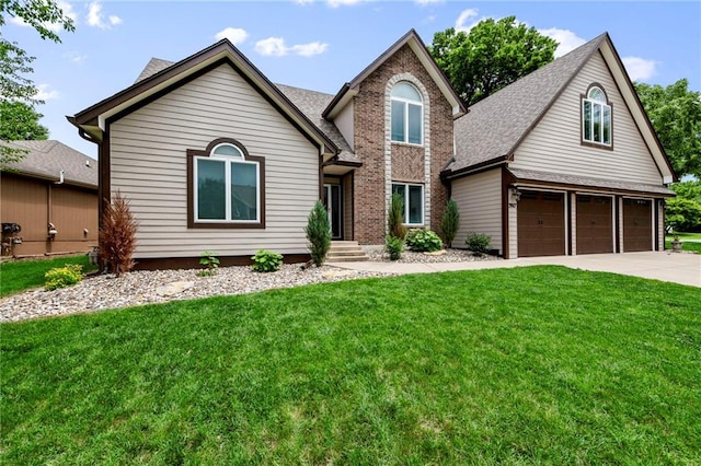 3917 SW Windjammer Ct, Lees Summit, MO 64082 - traditional-style home with a front yard, driveway, a garage, and roof with shingles