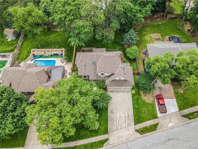 2409 NE 73rd Ter, Gladstone, MO 64118 - bird's eye view of a pool area