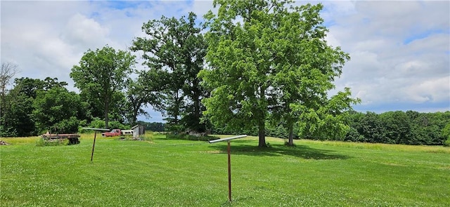 123 NW 1501st Rd, Holden, MO 64040 - view of property's community with a lawn