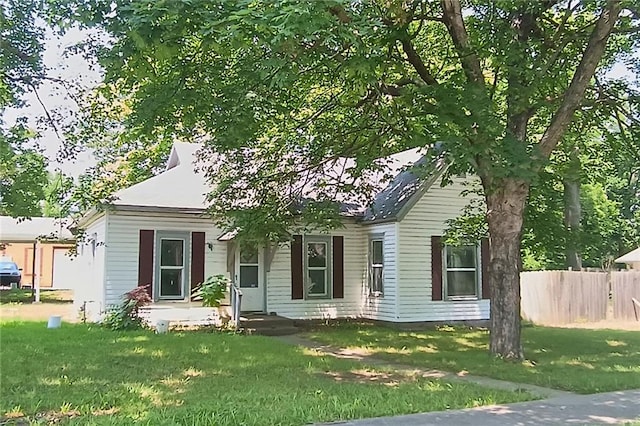 1301 N Washington St, Nevada, MO 64772 - view of front facade
