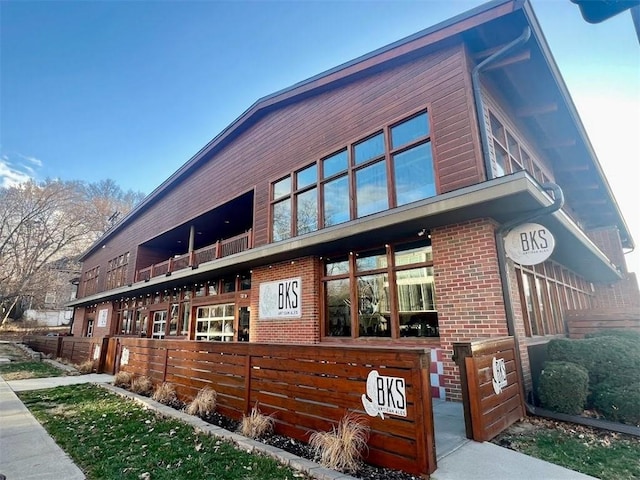 637 E 63rd Ter, Kansas City, MO 64131