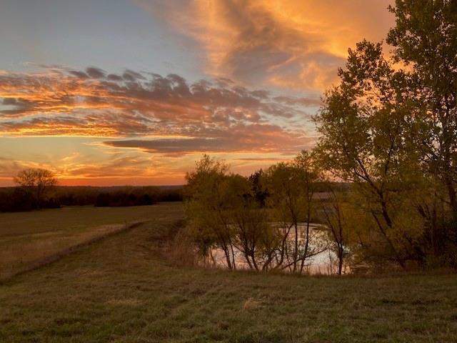 9643 Y Rd, Meriden, KS 66512 - water view