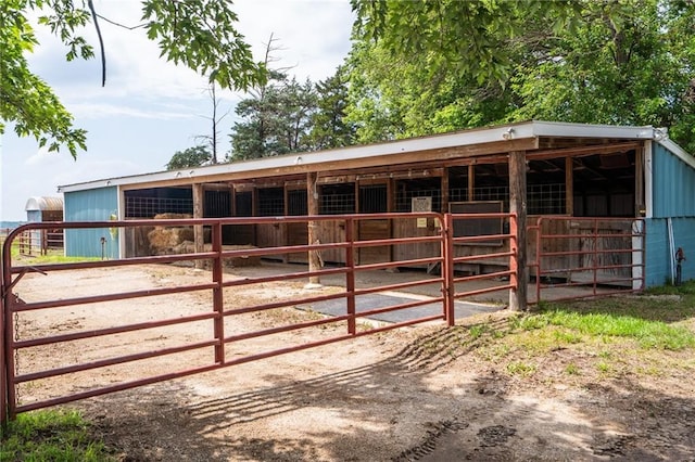 9643 Y Rd, Meriden, KS 66512 - view of stable